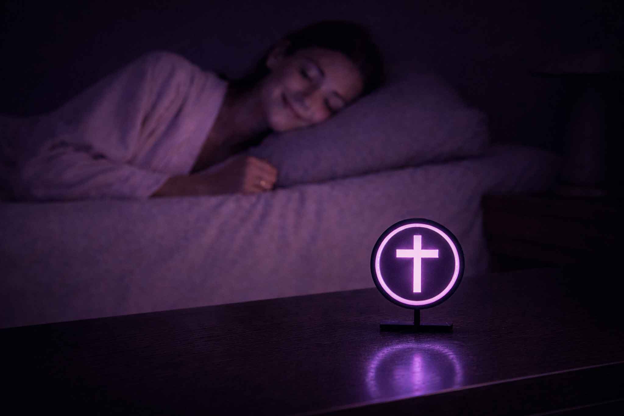 Forever Heart Light of Christ Halo